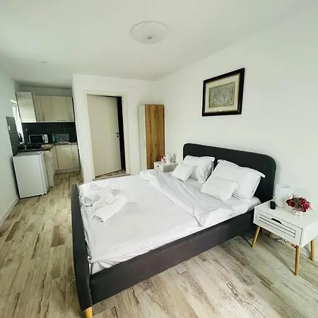 3c Delux 3 Apartament Brașov