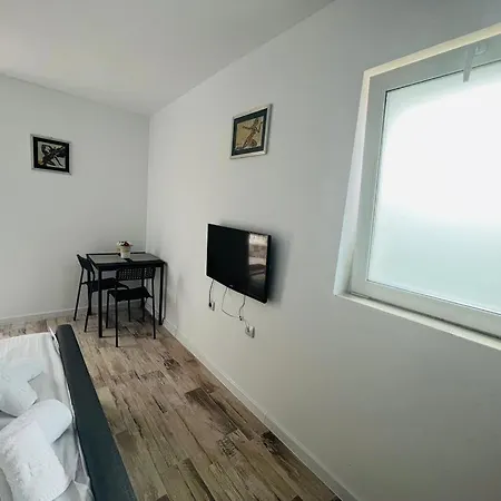 3c Delux 3 * Brassó