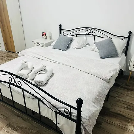 Апартаменты 3c Delux 3